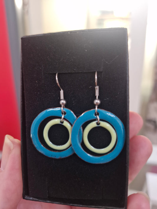 Whirlpool in Teal